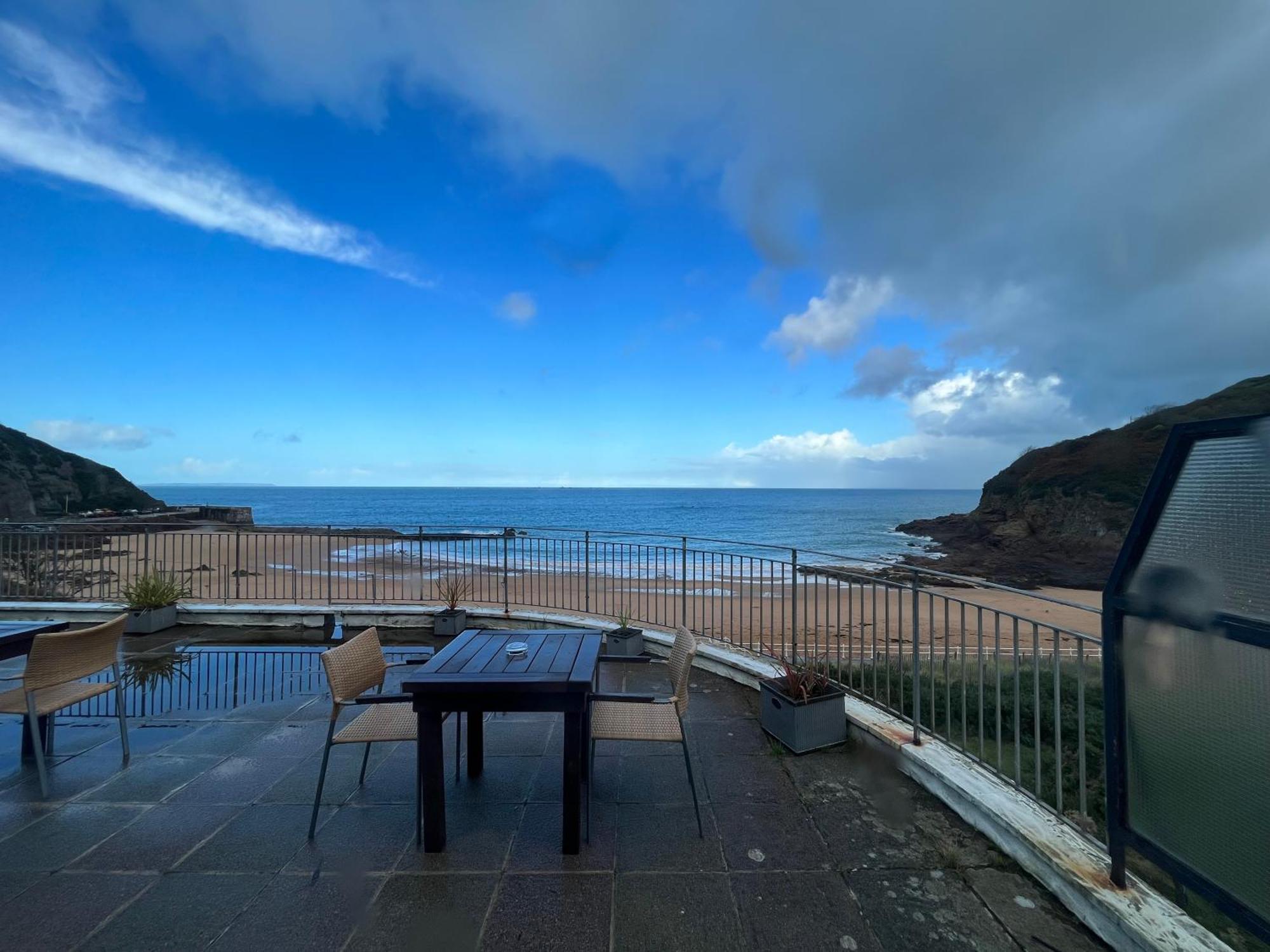 The Prince Of Wales Hotel St Ouen's Bagian luar foto