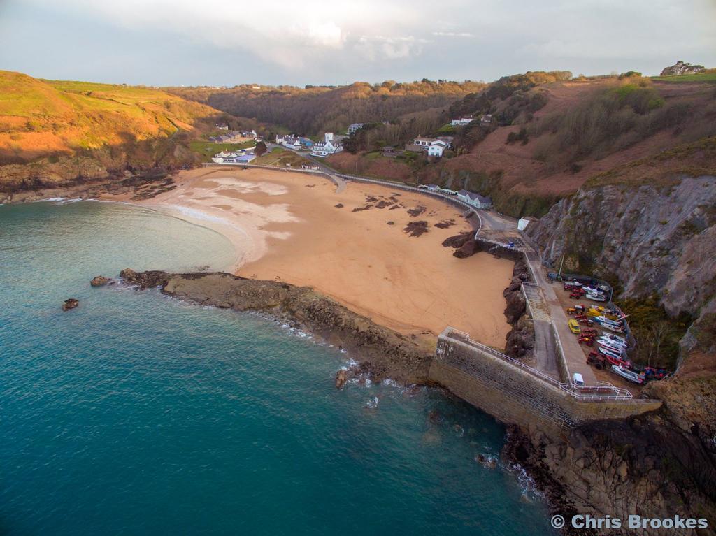 The Prince Of Wales Hotel St Ouen's Bagian luar foto